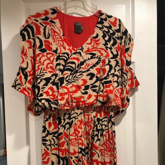 Taylor Autumn Dress - Picture 1 of 3